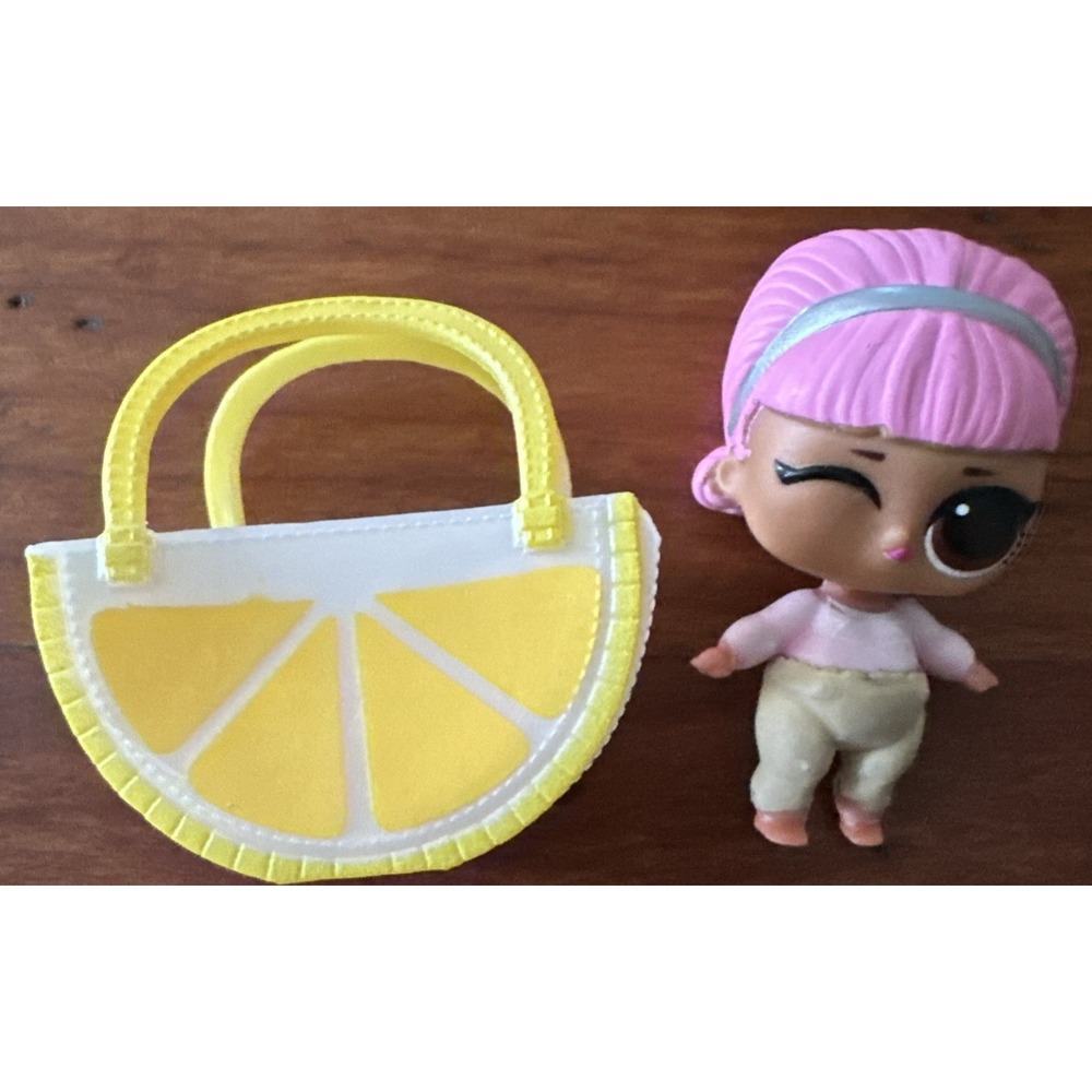 LOL Surprise Winter‎ Disco Lil Jr Prom Princess Lemon Wedge Bag Glamour Doll